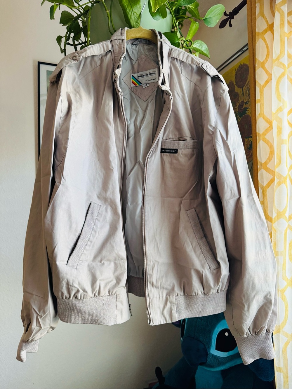 Vintage 90s Men’s members only windbreaker bomber jacket